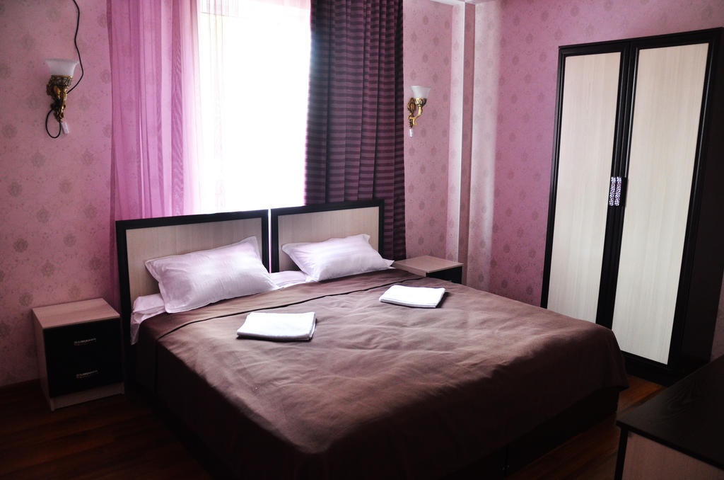 Voyage Hotel Бишкек Стая снимка