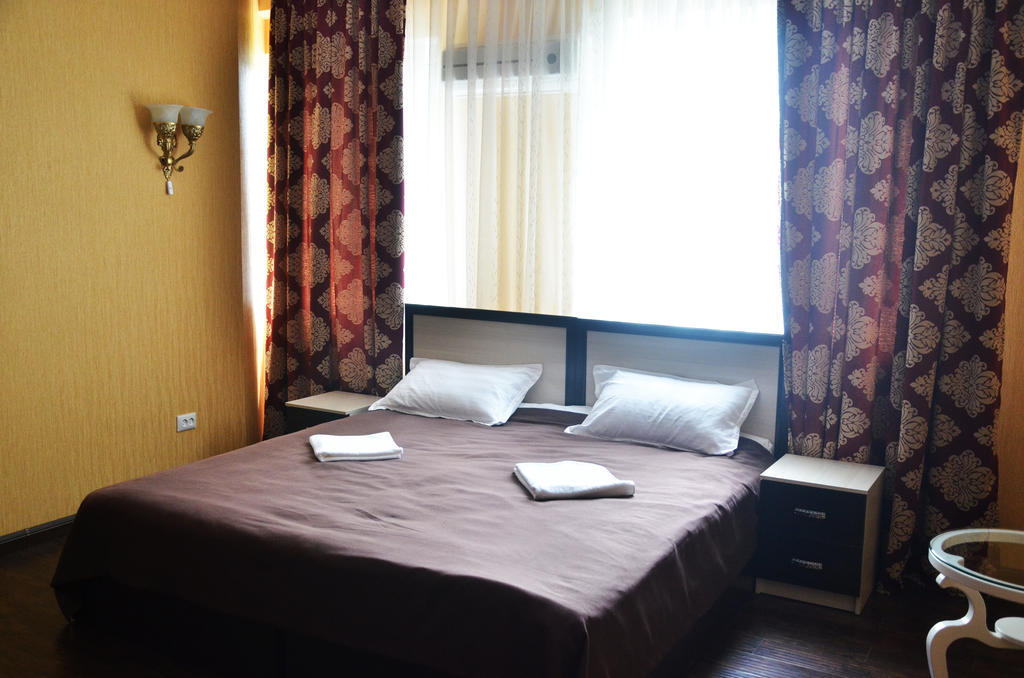 Voyage Hotel Бишкек Стая снимка