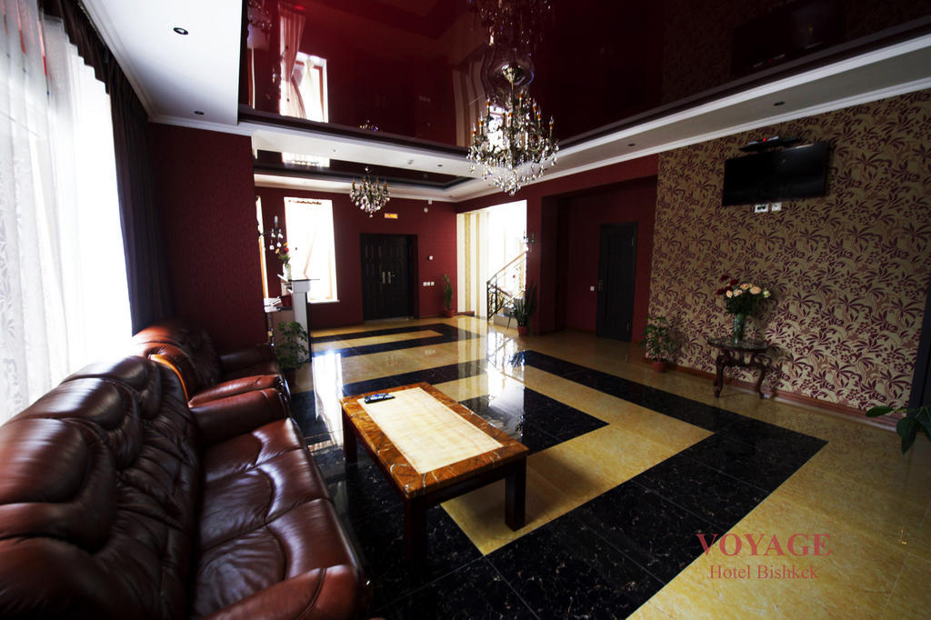 Voyage Hotel Бишкек Екстериор снимка