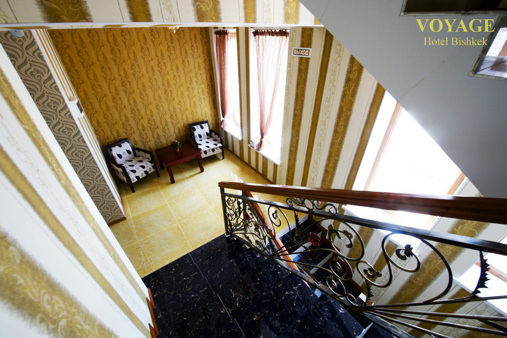 Voyage Hotel Бишкек Екстериор снимка