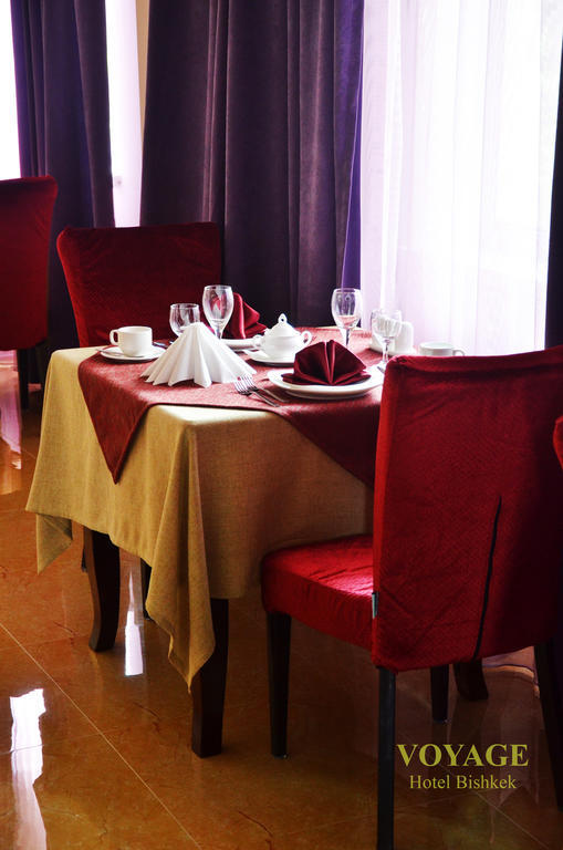Voyage Hotel Бишкек Екстериор снимка