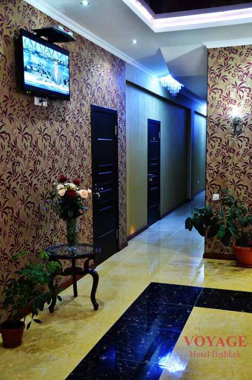 Voyage Hotel Бишкек Екстериор снимка